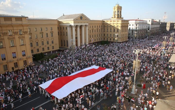 2020 Belarus protests flag